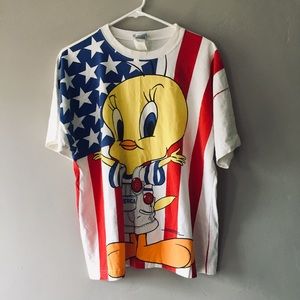 Vintage tweety bird USA American flag t shirt